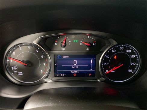 Used 2023 GMC Acadia SLE w/ Driver Convenience Package image 15