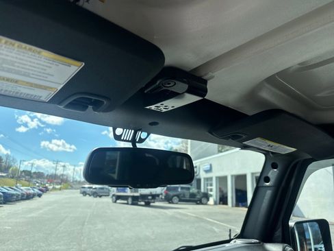 Used 2018 Jeep Wrangler Unlimited Sport S image 26