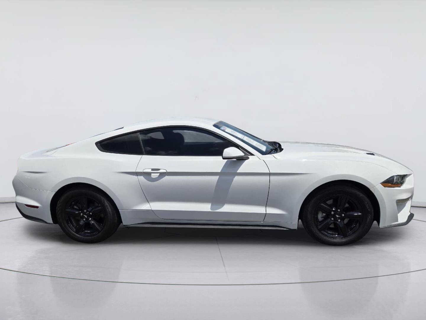 Certified 2019 Ford Mustang Coupe RWD image 4