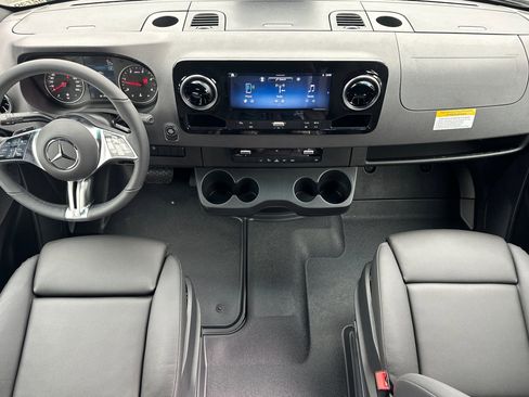 New 2026 Mercedes-Benz Sprinter 2500 image 12