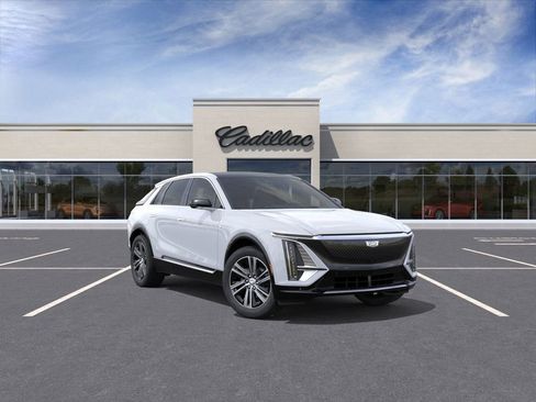 New 2026 Cadillac Lyriq Luxury image 1