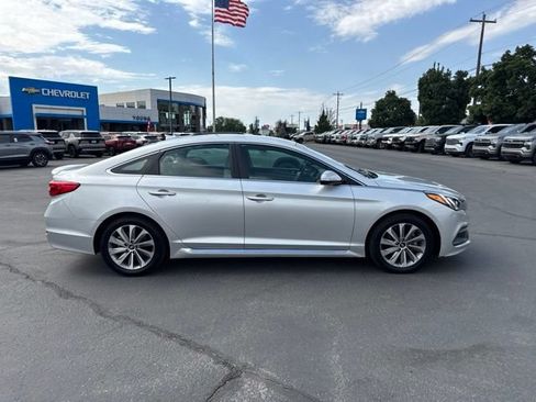 Used 2017 Hyundai Sonata Sport w/ Cargo Package FWD image 8