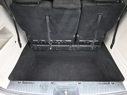 Used 2014 Dodge Grand Caravan SXT FWD image 12