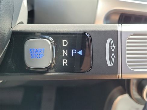 New 2026 Hyundai Ioniq 9 Limited image 8