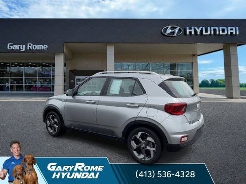 Certified 2023 Hyundai Venue SEL FWD image 6