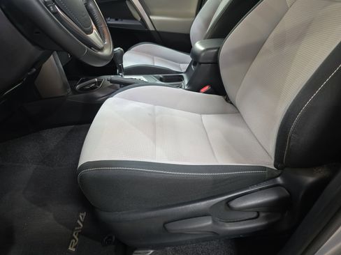 Used 2018 Toyota RAV4 XLE FWD image 27
