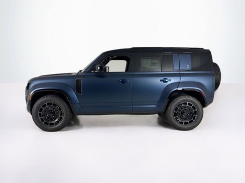 New 2026 Land Rover Defender 110 OCTA AWD/4WD image 2