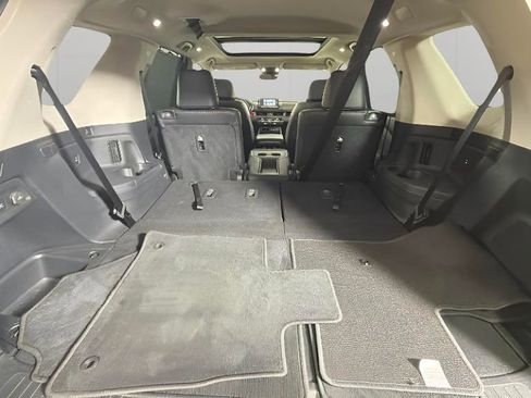 Used 2025 Honda Pilot Touring image 32
