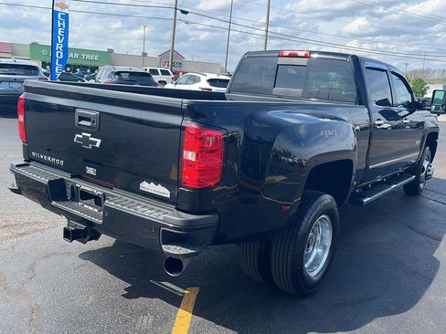 Used 2019 Chevrolet Silverado 3500 High Country w/ Duramax Plus Package AWD/4WD image 5