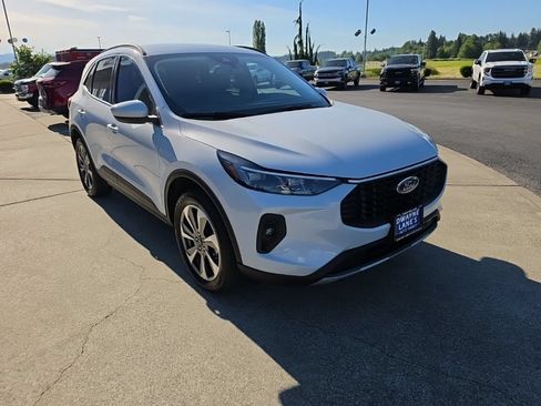 Used 2025 Ford Escape Platinum AWD/4WD image 8