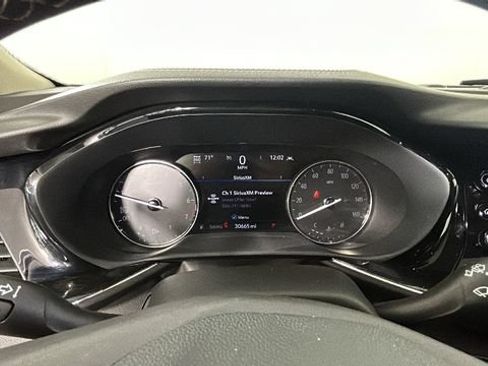 Used 2021 Buick Envision Essence AWD/4WD image 17