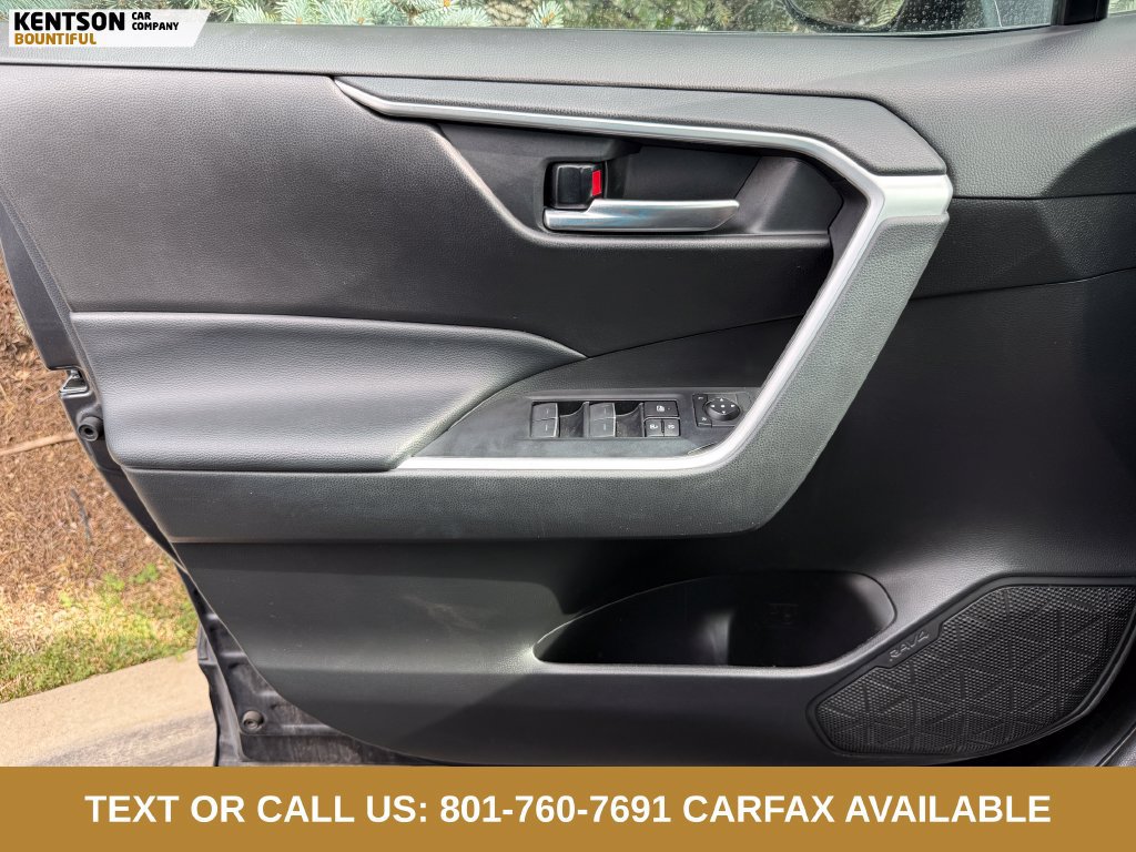 Used 2023 Toyota RAV4 XLE Premium AWD/4WD image 19