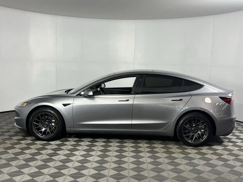 Used 2025 Tesla Model 3 Long Range image 7