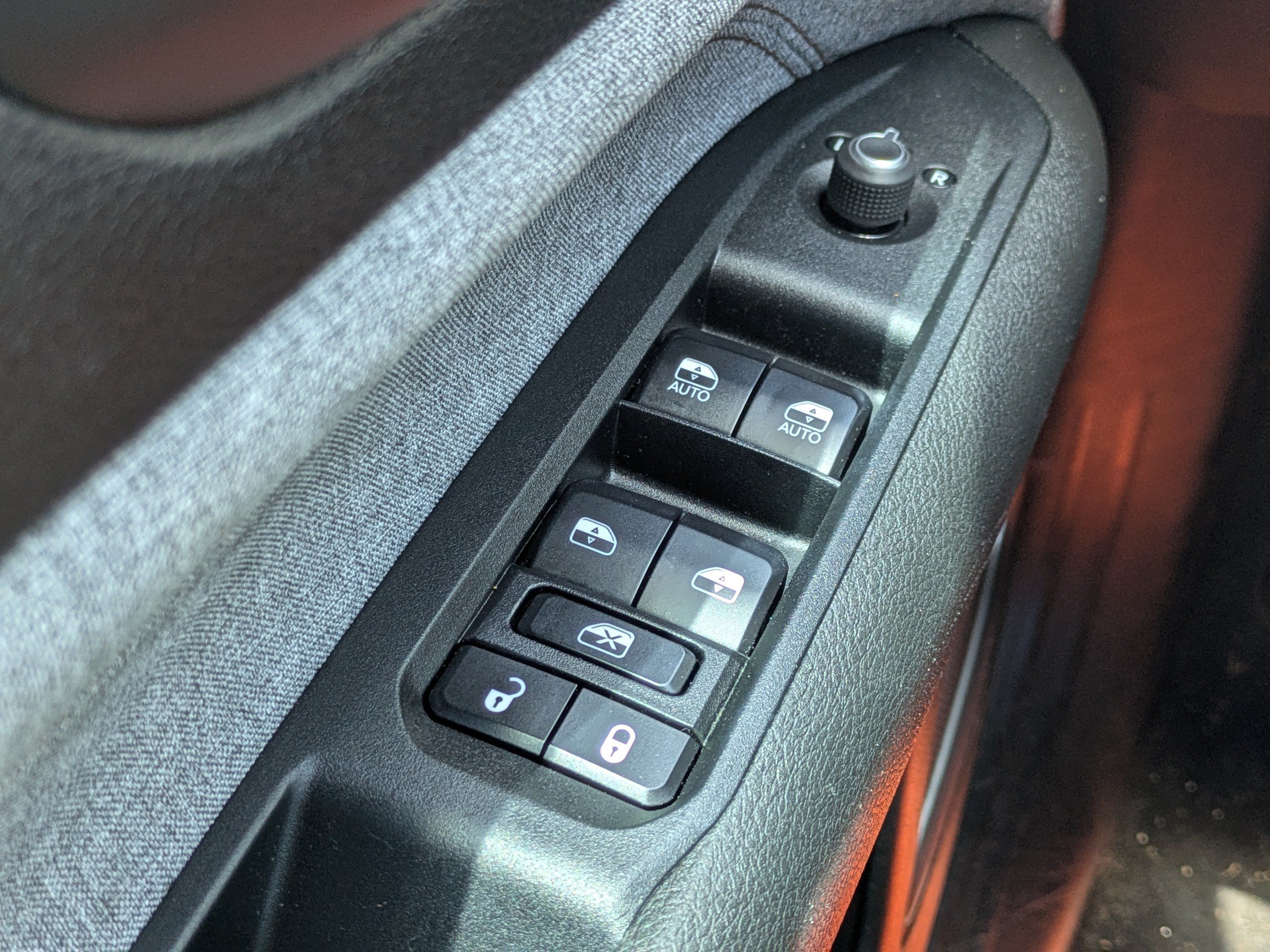 Used 2024 Jeep Compass Latitude AWD/4WD image 18