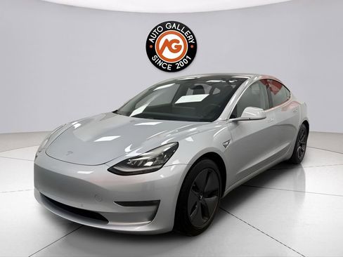 Used 2018 Tesla Model 3 Long Range RWD image 3