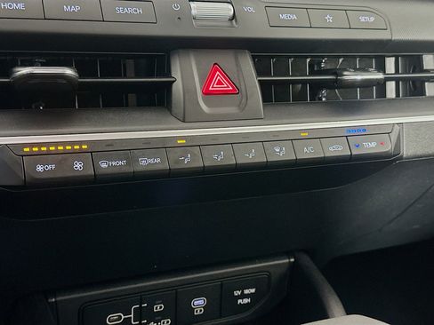 Used 2025 Kia K4 FWD image 23