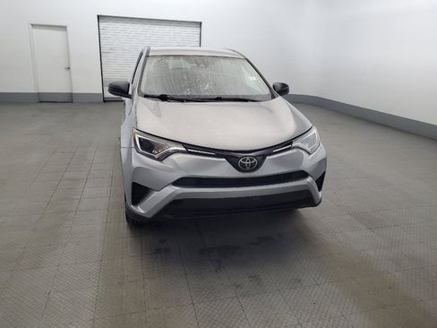 Used 2018 Toyota RAV4 LE w/ Carpet Mat Package AWD/4WD image 14