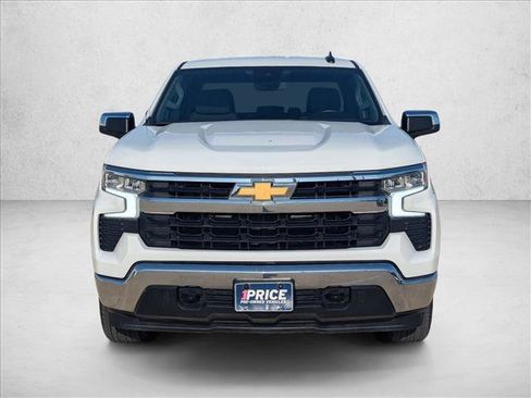 Used 2025 Chevrolet Silverado 1500 LT AWD/4WD image 2