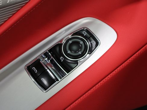 Used 2025 Chevrolet Corvette Stingray Preferred Cpe w/ Z51 Performance Package RWD image 7