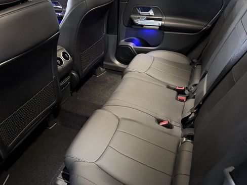 New 2025 Mercedes-Benz GLB 250 4MATIC image 11