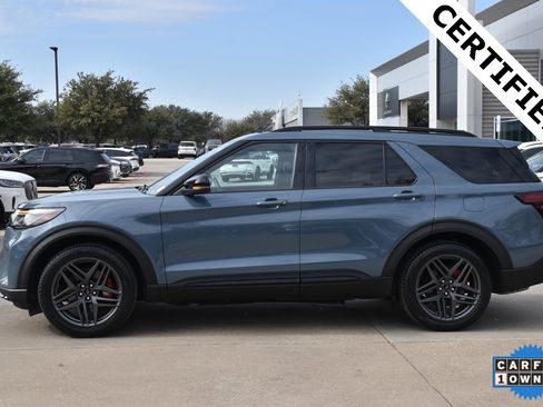 Certified 2025 Ford Explorer ST image 12