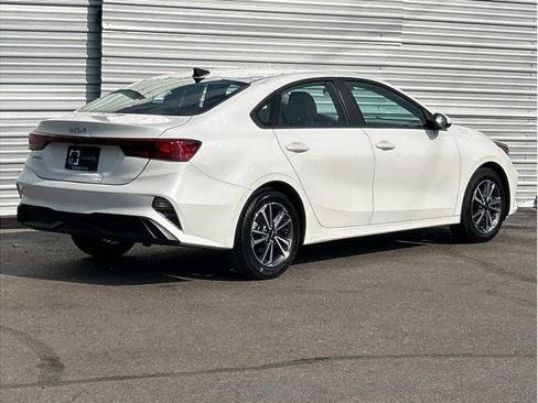 Used 2023 Kia Forte LXS FWD image 3