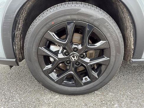Used 2025 Honda HR-V Sport image 9