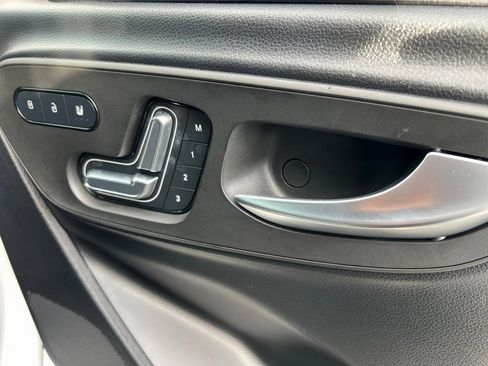 Used 2024 Mercedes-Benz Sprinter 2500 image 14