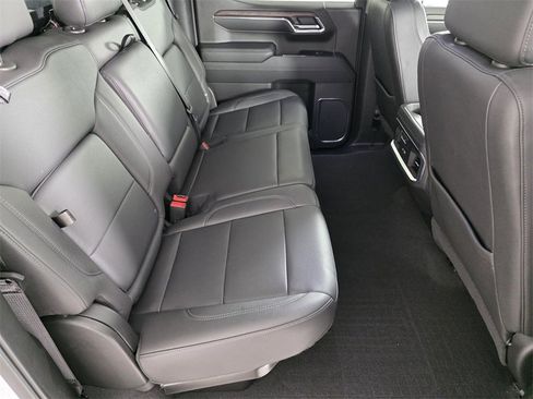 Used 2023 GMC Sierra 1500 SLT w/ SLT Premium Package image 27