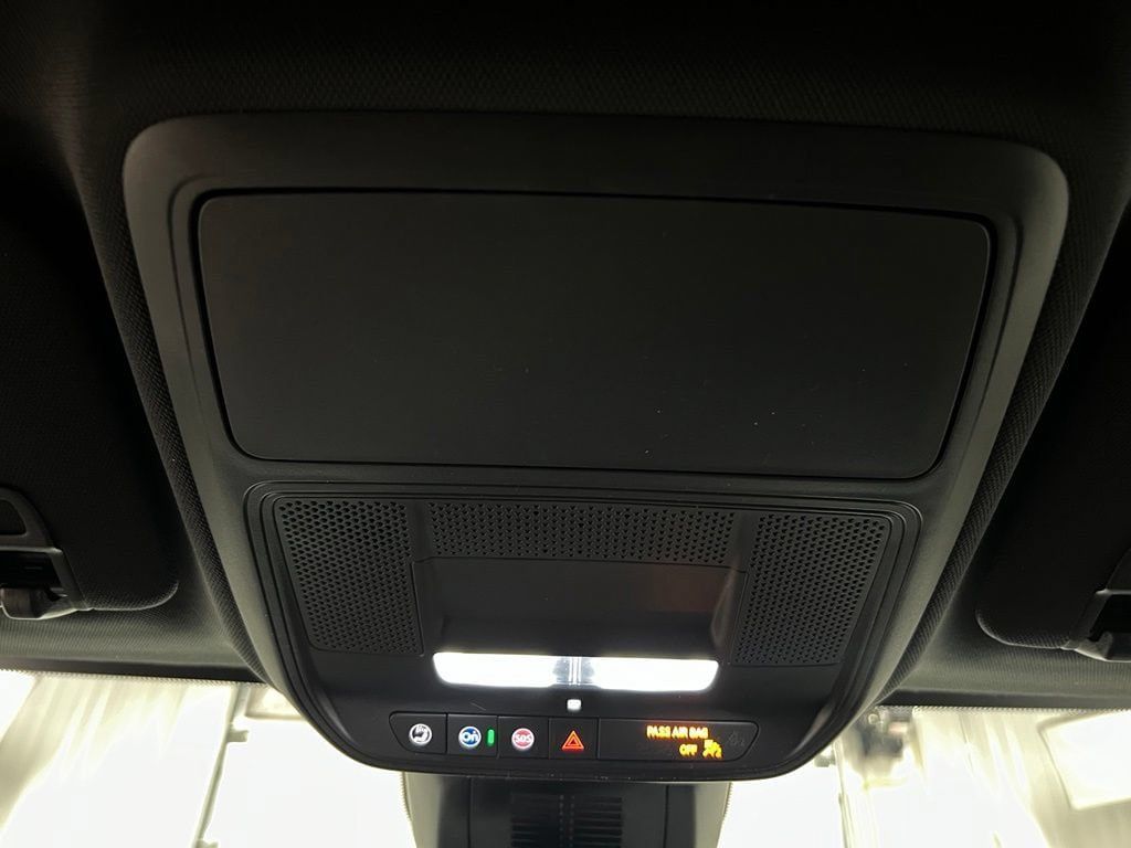 New 2027 GMC Terrain Elevation FWD image 22