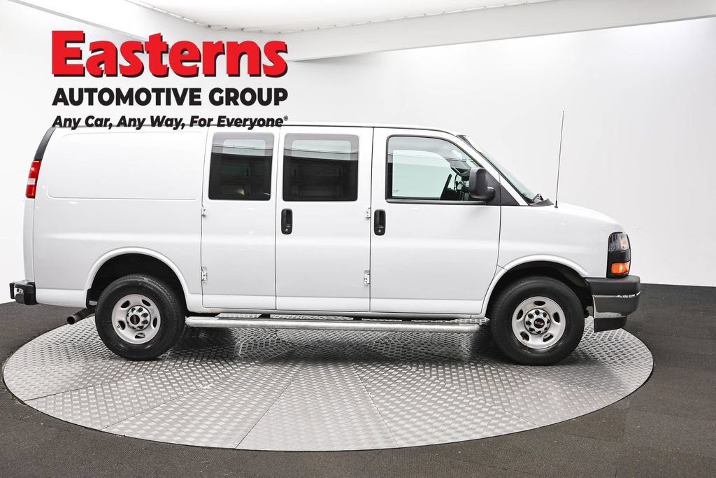 Used 2024 GMC Savana 2500 w/ Driver Convenience Package RWD image 5