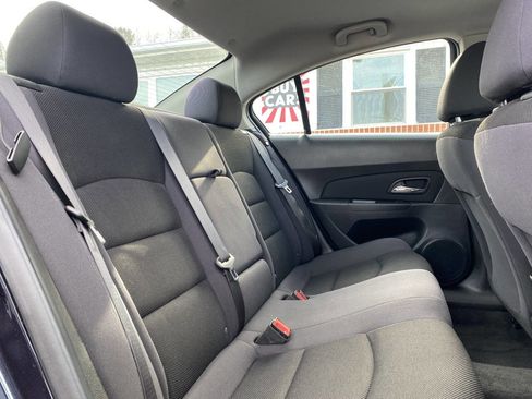 Used 2014 Chevrolet Cruze LT w/ RS Package image 21