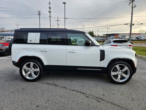 Certified 2024 Land Rover Defender 110 X-Dynamic SE image 6