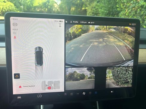 Used 2020 Tesla Model 3 Standard Range Plus image 8