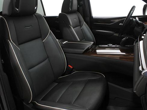 Certified 2021 Cadillac Escalade Premium Luxury image 20