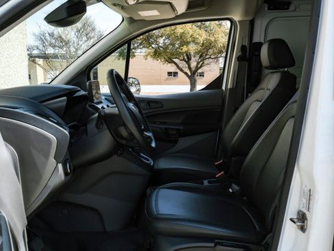 Used 2023 Ford Transit Connect XL image 3