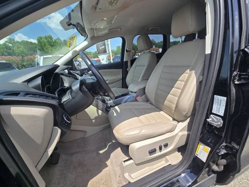 Used 2016 Ford Escape SE w/ SE Leather Comfort Package AWD/4WD image 21