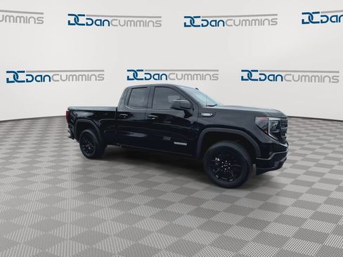 Used 2025 GMC Sierra 1500 Elevation AWD/4WD image 4