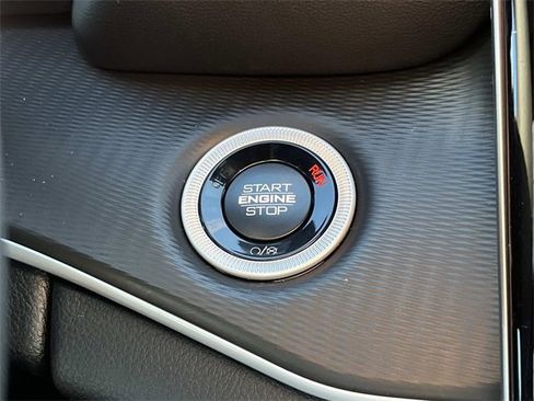 New 2025 Jeep Grand Cherokee L Altitude image 30