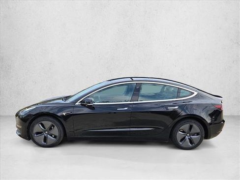 Used 2020 Tesla Model 3 Standard Range Plus image 9