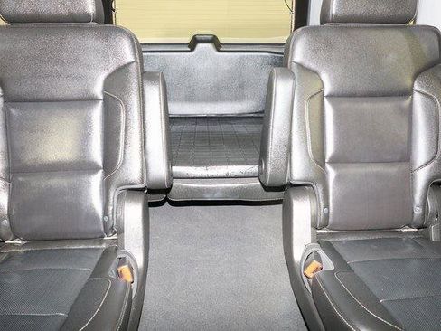 Used 2019 GMC Yukon SLT image 13