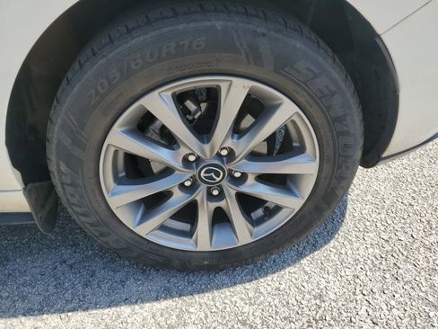 Used 2023 MAZDA MAZDA3 s FWD image 10