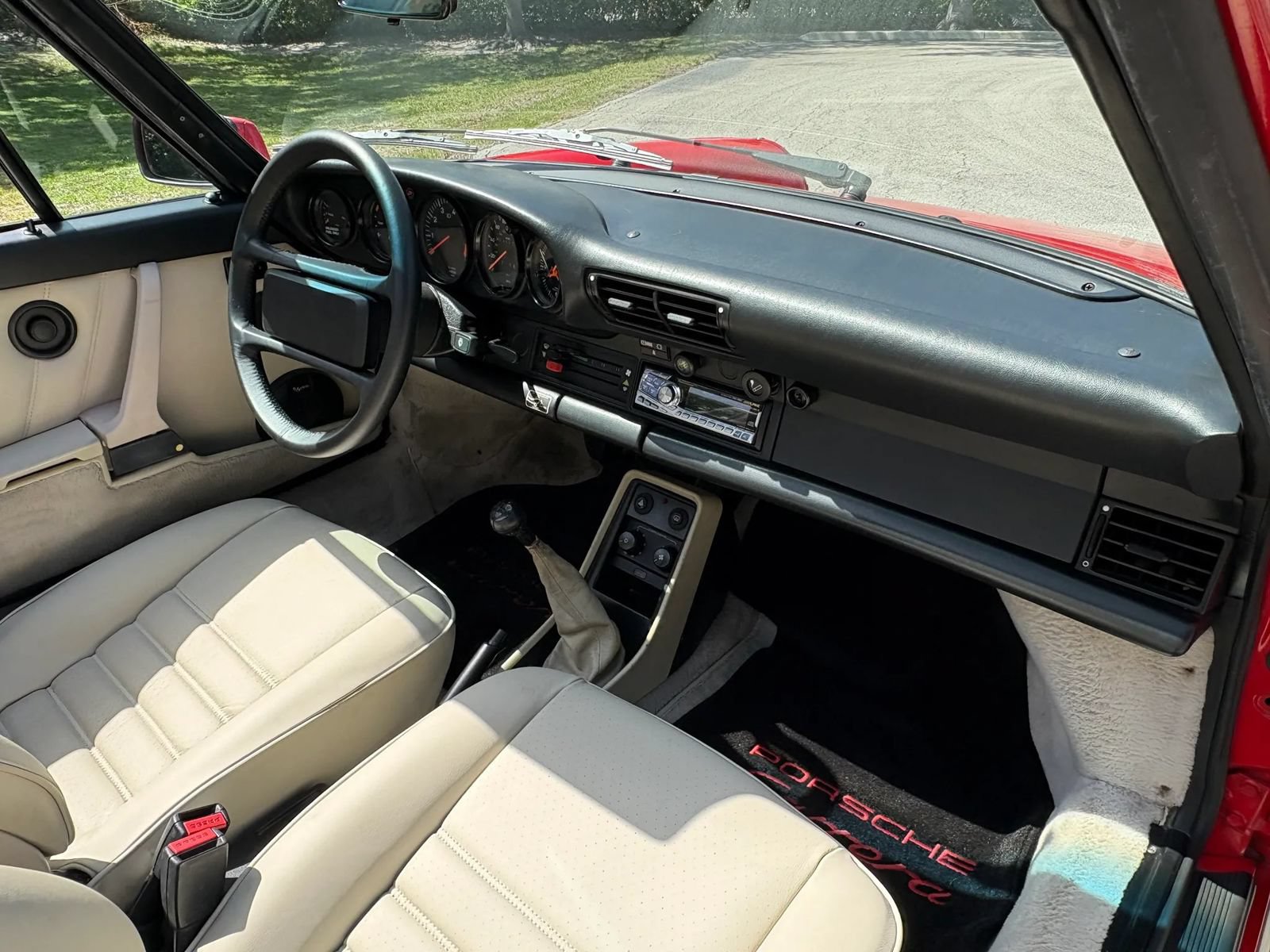 Used 1988 Porsche 911 Carrera RWD image 27