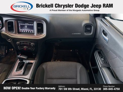 Used 2022 Dodge Charger SXT RWD image 17