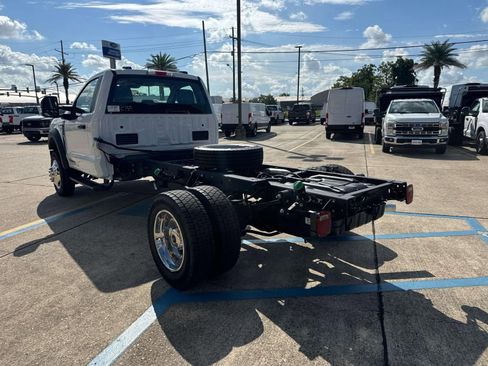 New 2025 Ford F550 4x4 Regular Cab Super Duty image 7