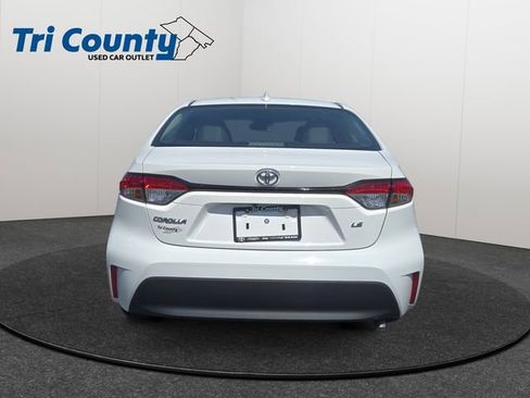 Used 2025 Toyota Corolla LE FWD image 7