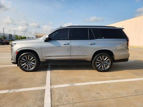 Used 2023 Cadillac Escalade Sport w/ Touring Package RWD image 4