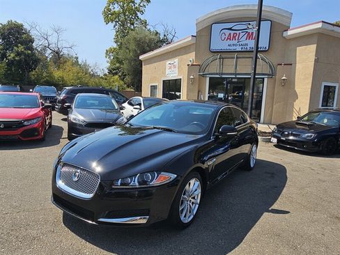 Used 2013 Jaguar XF image 1