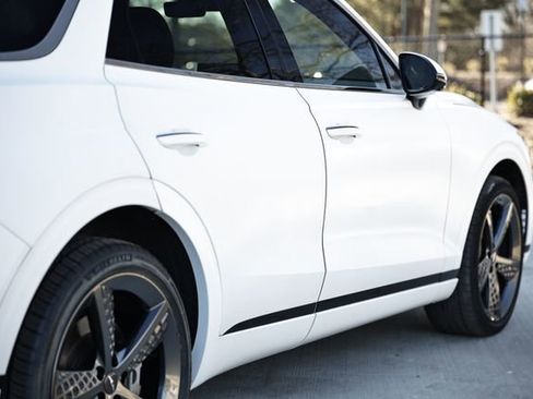 Used 2022 Genesis GV70 3.5T Sport w/ Sport Prestige Package image 7