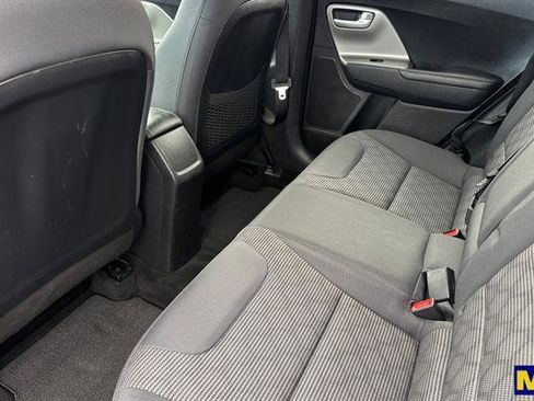 Used 2019 Kia Niro LX image 14